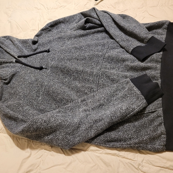 Old navy men's herringbone black & gray hooded long sleeve sweatshirt size lar - Picture 12 of 16
